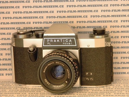 Další provedení Prakticy. Tvarově stále vychází z modelu FX. Novinka je automatické zakládání filmu zvané PL. Výroba 1967 - 1972. Časy 1s - 1/500s + B. Závěrka plátěná horitontální.