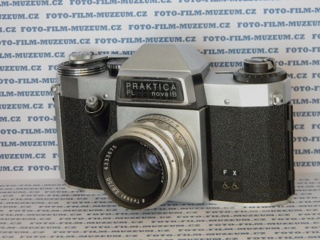 Jiné provedení Prakticy PL. Výroba 1967 - 1975. Časy 1s + 1/500s + B. Již s expozimetrem na bázi selenového článku. Nepotřebuje baterie, podává hrubý obraz o expozici. Je umístěný nad objektivem. Vidí jen velmi zhruba to, co objektiv. Má vratné zrcadlo.