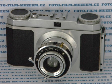 Zajímavá Etareta. Model bez označení. Výrobní číslo je na horní desce - čtyřmístné. Jiné počítadlo. Jiné otevírání zadní stěny. Výroba v Meoptě. Vyrobeno velmi málo kusů. 