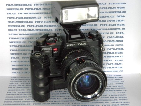Aparát velmi podobný Pentaxu Super A bez 1/2000s. a s delším X-sync. Prodej od r. 1984. Elektronicky řízená vertikální lamelová závěrka 15s.-1/1000s.+B. X-sync. 1/100s. Programy P,A,S,M. Bajonet Pentax A. Možnost připojení motorového gripu.