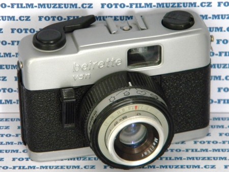 Výroba typu VSN od r. 1974. Tělo z kovu a plastu. Rybina s kontaktem pro blesk. Závěrka Priomat s časy 1/125, 1/60, 1/30s + B. Objektiv Meritar 2.8/45mm ostření 0,5m - ∞. Závit pro samospoušť zespod spouště. Můj první kinofilmáček.